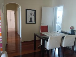 Aproveite verão de salvador em quarto nascente e com vista ao mar, confortável, individual ou duplo, no rio vermelho