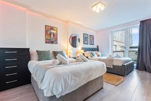 Monopoly Suite- Luxurious- High Tech and Spacious property in Battersea