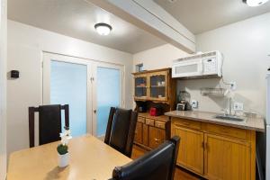 1 Bedroom, Relaxing Retreat and Great Location