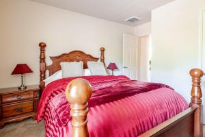 Nice big house in Woodlands area