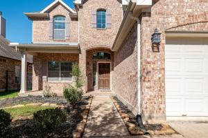 Nice big house in Woodlands area