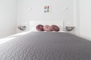 Apartments by the sea Nin, Zadar - 23664