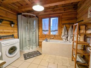 Maisons de vacances Chalet tout confort en bois, Wifi, Animaux admis - FR-1-589-756 : photos des chambres