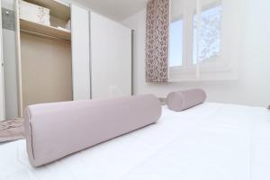 Seaside family friendly house with a swimming pool Cove Slatina, Korcula - 23711