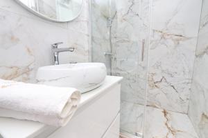 Seaside family friendly house with a swimming pool Cove Slatina, Korcula - 23711