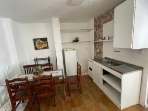 Estúdio - 2 minutos da praia do porto da barra - 01-40