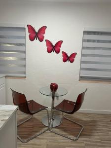 Villa Clara Red-Little Havana