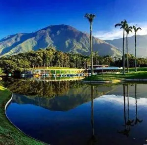 Executive type apartment of 35 meters Sebucan Ccs - Caruao