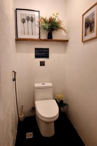 Spacious Loft with garden in the heart of el nido town