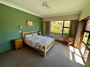 Castle Dent - exclusive guest suite - Millers Flat