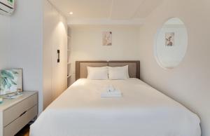 The Royal Hotel & Apartment - Phu My Hung