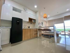 Suite de Lujo frente al Mar-Piscina & Jacuzzi en Edificio Cartagena Beach & Exclusive Resort- Aeropuerto a 5min caminando