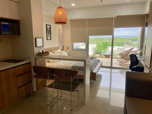 Suite de Lujo frente al Mar-Piscina & Jacuzzi en Edificio Cartagena Beach & Exclusive Resort- Aeropuerto a 5min caminando