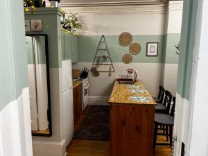 Timeless Comfort Downtown Halifax Living, Unit 2