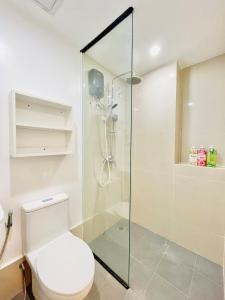 WV 20 Smooth Space Minimalist Apartment