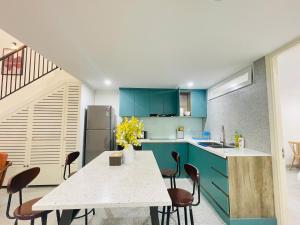 Cozy Modern Loft near the Beach I tourist quarter