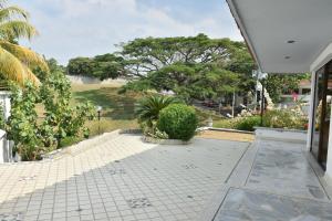 spectacular Casa Ashley