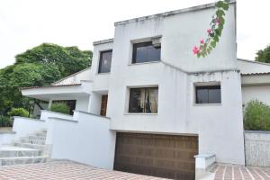 spectacular Casa Ashley