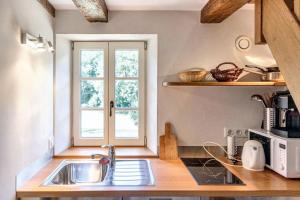 Petite maison charmante à Cons-la-Grandville avec terrasse et jardin