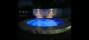 Finca Con Hermosa Vista a la Piedra del Peñol y Jacuzzi Grande