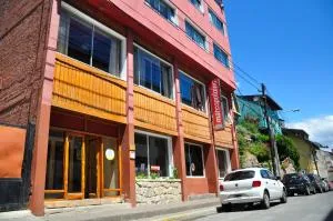 Marcopolo Inn Hostel Bariloche - San Carlos de Bariloche