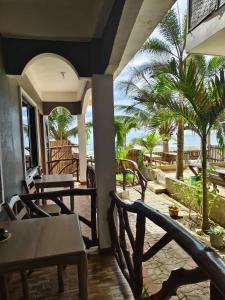 Kobes Beachfront Haven