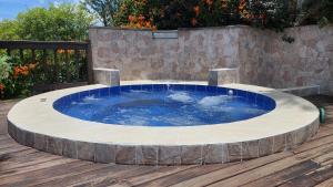 Finca Con Hermosa Vista a la Piedra del Peñol y Jacuzzi Grande