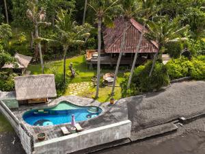 Secret Moon Beach House