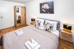 Central Essence Apartment I Zwei Schlafzimmer I Küche I Parken I Waschmaschine I Smart-TV I WLAN