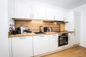 Central Essence Apartment I Zwei Schlafzimmer I Küche I Parken I Waschmaschine I Smart-TV I WLAN