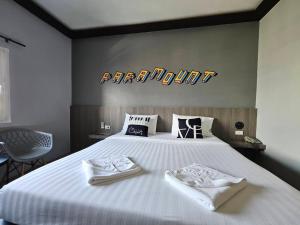 Paramount Palace Hotel Dannok