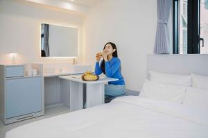 Phòng Đôi Loại Sang (Deluxe Double Room)