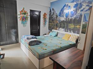 Homely stay in Noida