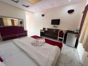 007 Universe Resorts And Spa