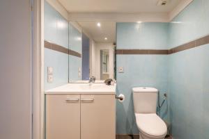 Le Printemps, centre Juan Les Pins , 100m des plages, 70m de la gare de Juan Les Pins