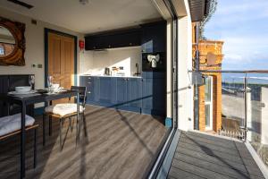 Le Mini Metro - First Floor Apartment