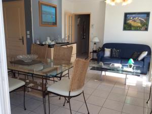 Appartements Jardin du Bourg : photos des chambres