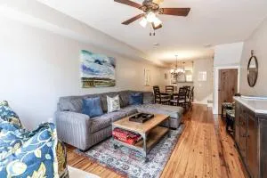 The Hanover House - Arnold