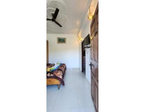 Monal Cafe and Homestay, Suwakholi