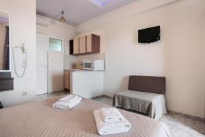 Zante View Family Studio 1