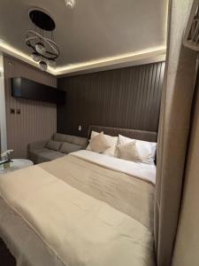 The Crystal Cove Cabin