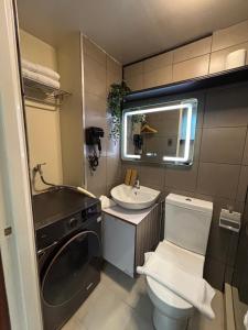 The Crystal Cove Cabin