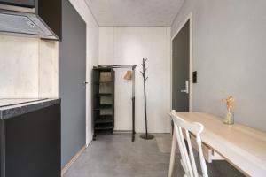 Architectural Studio I Private Balcony