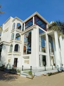 The Long D Hotel and Banquet Surat - Surat