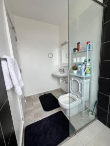 Elegant Private room in a 3BR Apartment along Ngong Road