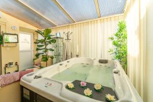 Maisons de vacances Le Chalet Houda et spa en option : photos des chambres