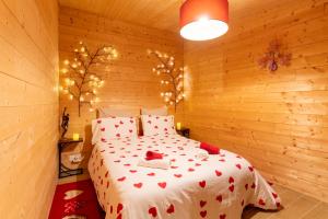 Maisons de vacances Le Chalet Houda et spa en option : photos des chambres