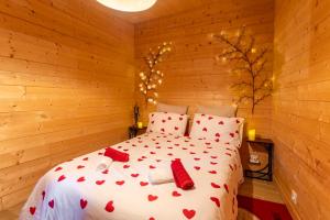 Maisons de vacances Le Chalet Houda et spa en option : photos des chambres