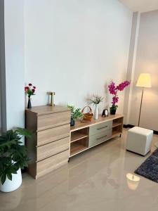 Cherina Pool Villa