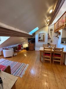 Appartements Charmant appartement avec jolie vue : photos des chambres